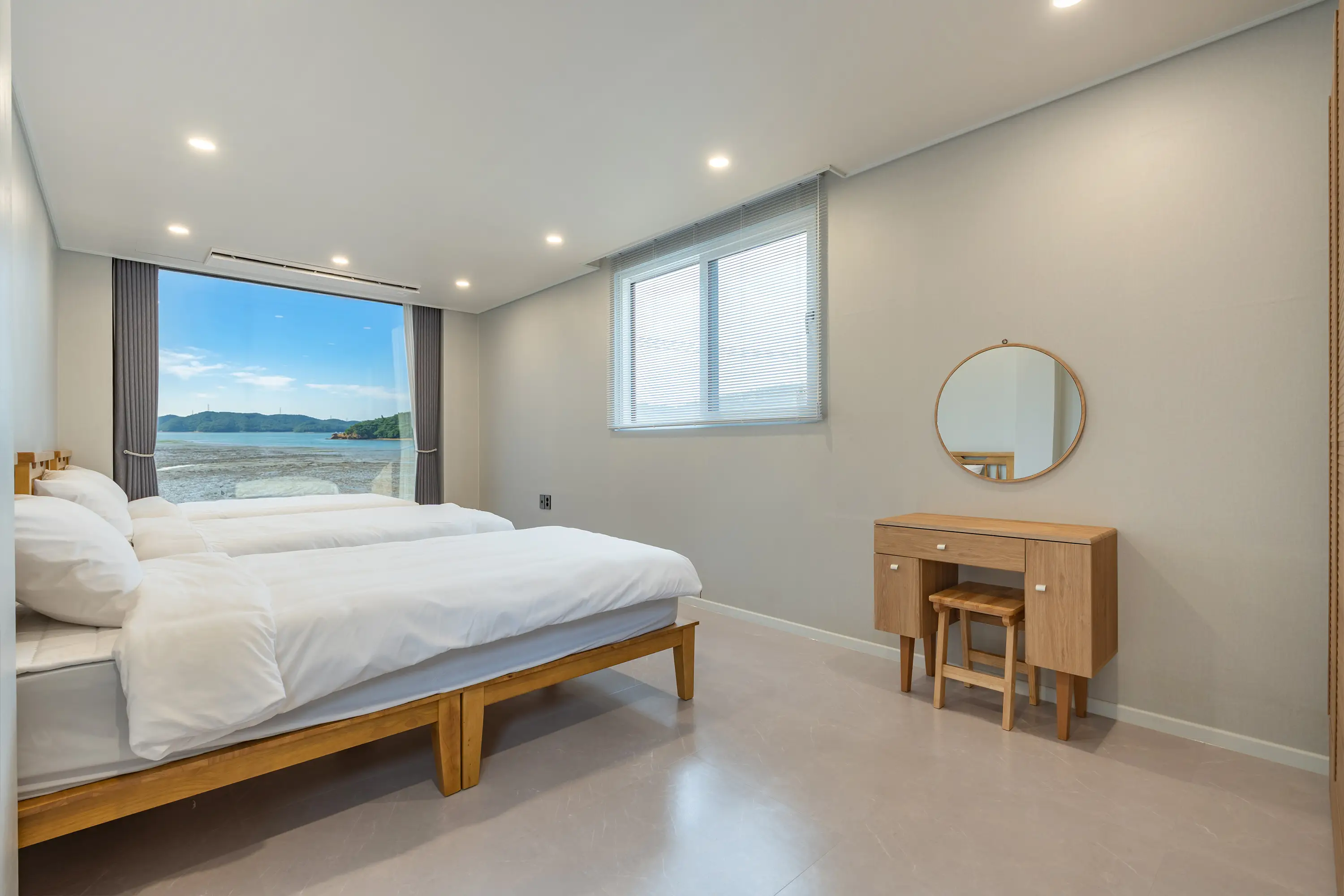 Second-floor bedroom