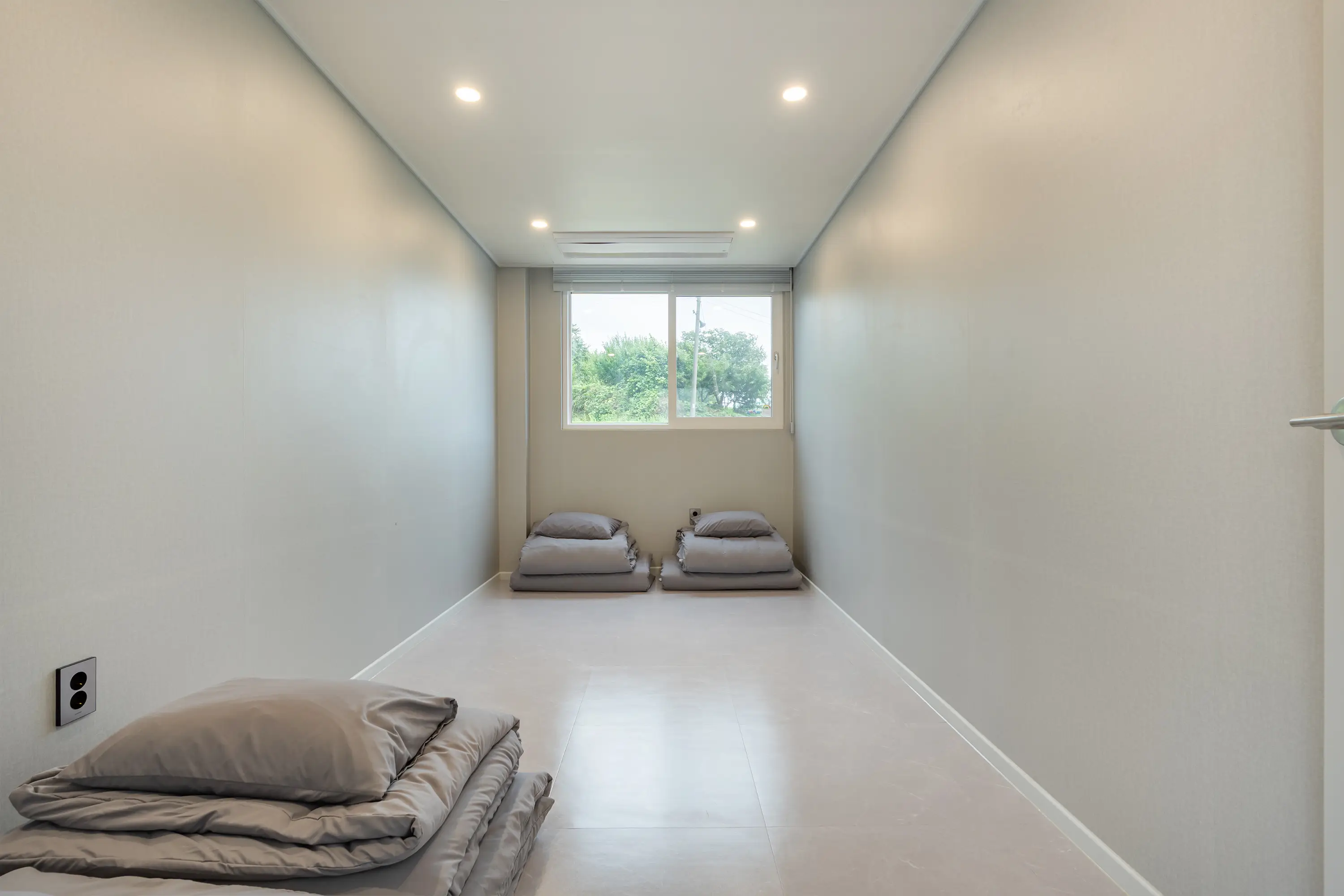Full view of the ondol room
